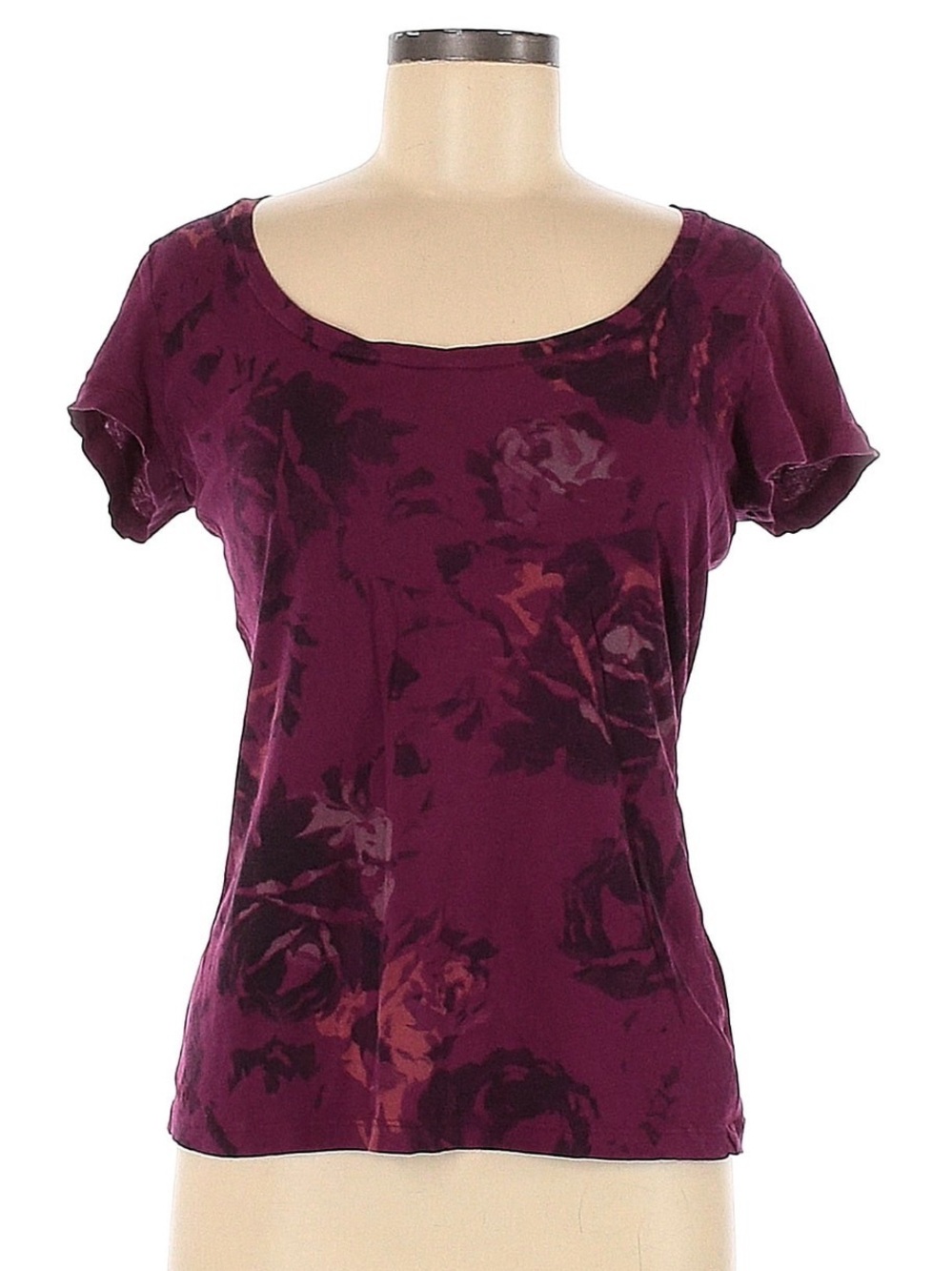 Converse - floral tonal print -Women's Short Sleeve Scoop Neck Top